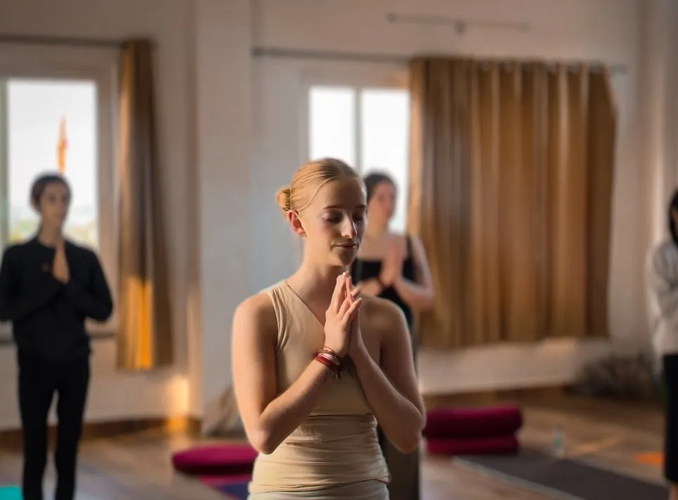 Sound healing workshop with international students