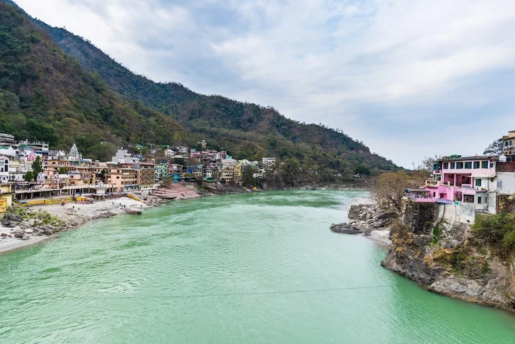 The Ganga at Rishikesh — where silence lingers between footsteps